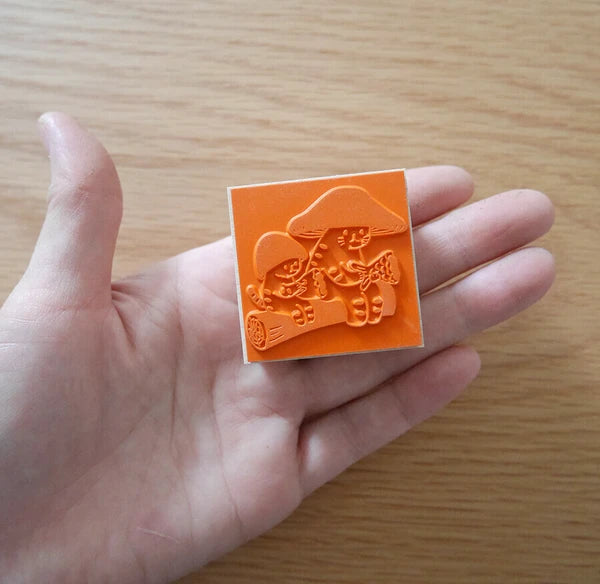 4leg Mushroom Cat Stamp: Hanbunko