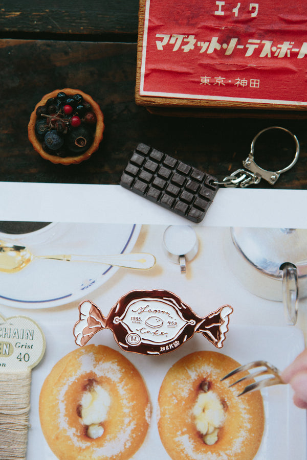 OURS Metal Pin: Lemon Cake